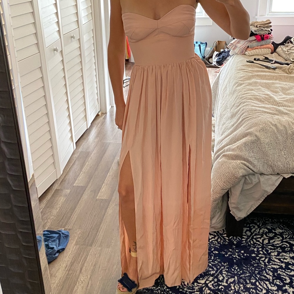 Semi silk sleeve less maxi dress